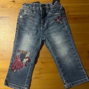 Toddler GUESS floral embroidered jeans